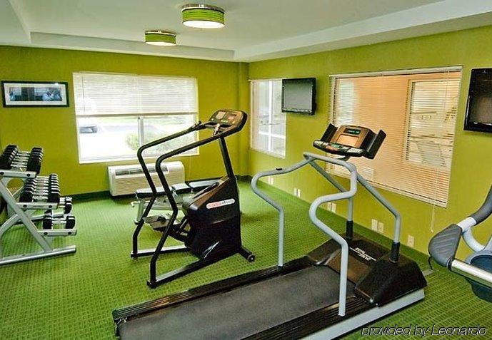 Fairfield Inn Hartford Airport Уиндзор Локс Екстериор снимка